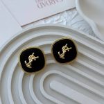 گوشواره مخملی YSL